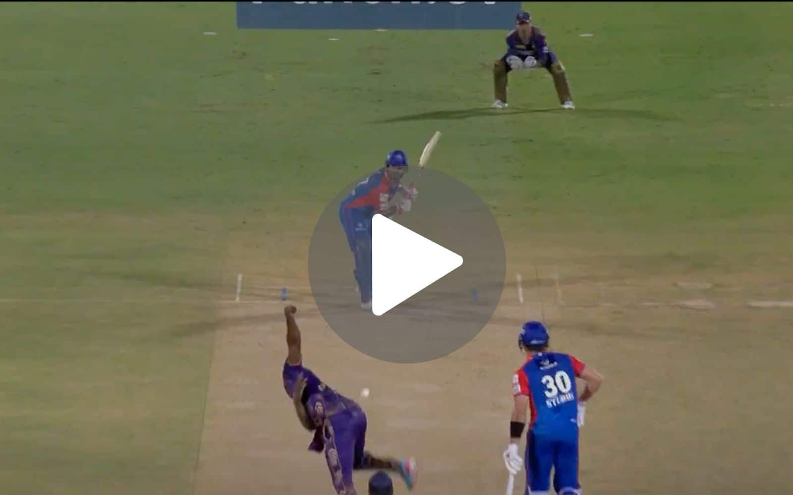 [Watch] Russell Gets Taste Of His Own Medicine; Rishabh Pant Thwacks Back-To-Back Maximums